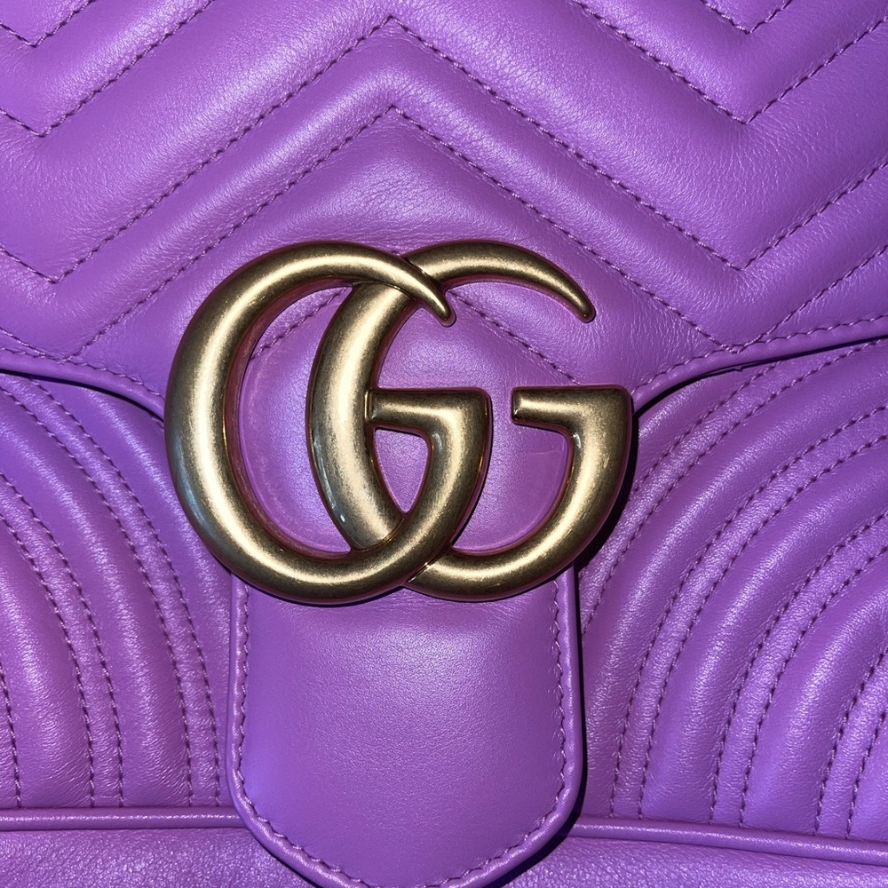 Authentic Gucci large Marmont mauve purple color- pristine condition.